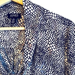 Jones New York B/W Patterned Blouse